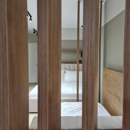 Tam Serviced Studio Apartment Myslym Shyri No1 Tirana Exterior foto