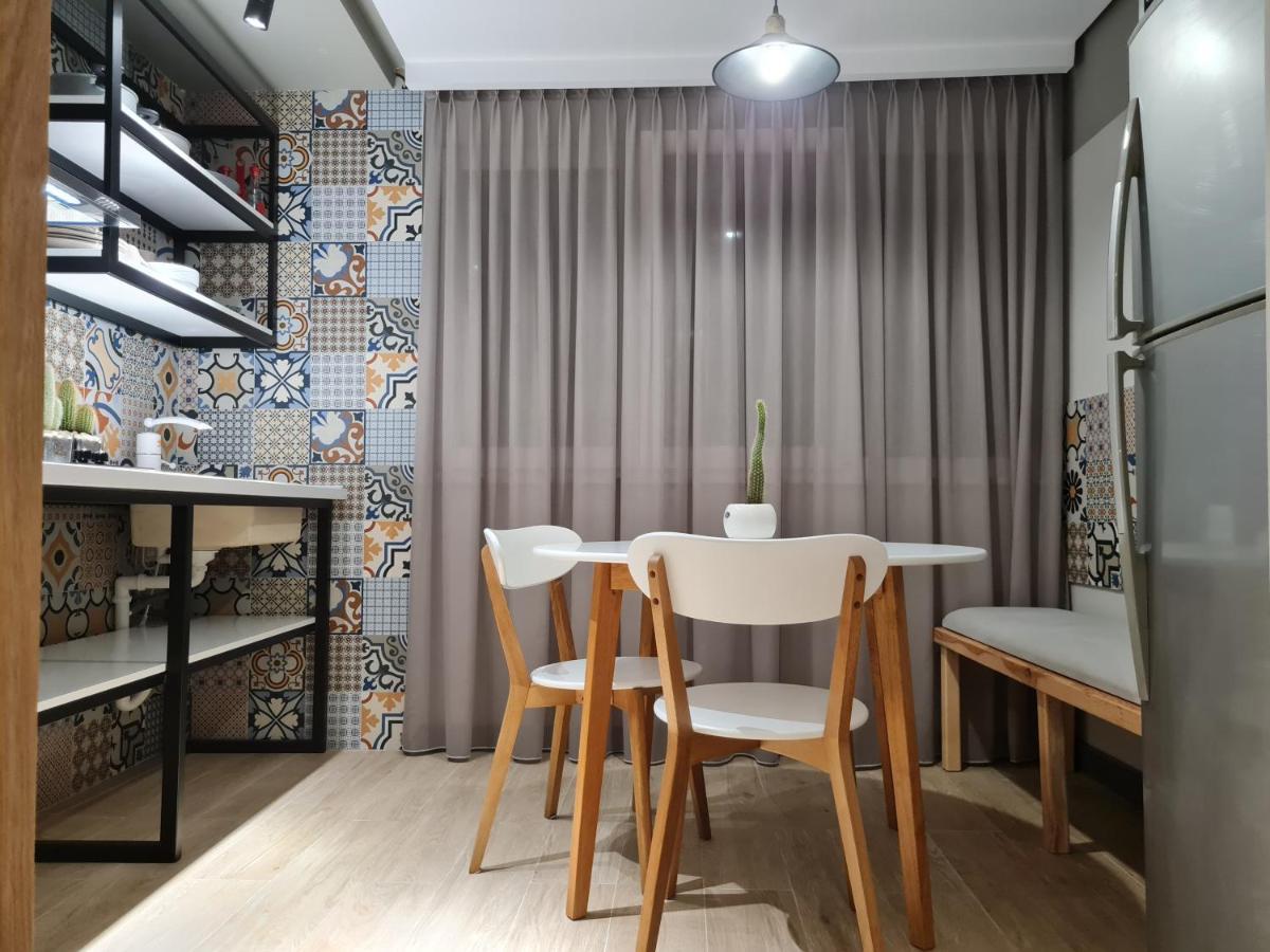 Tam Serviced Studio Apartment Myslym Shyri No1 Tirana Exterior foto